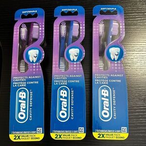 Oral-B Lot of 3 Value Pack Soft Toothbrushes